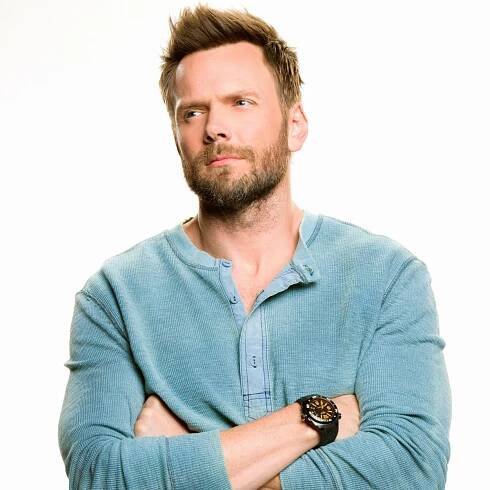 Why The Bear’s Joel McHale Really, Really Likes Knives