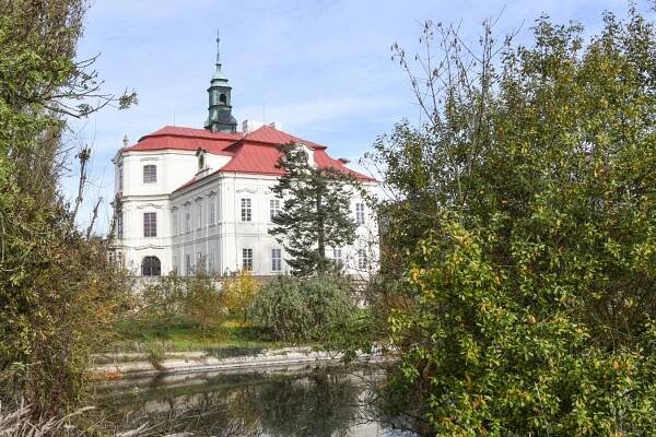 Zámek Trpísty - postupná obnova