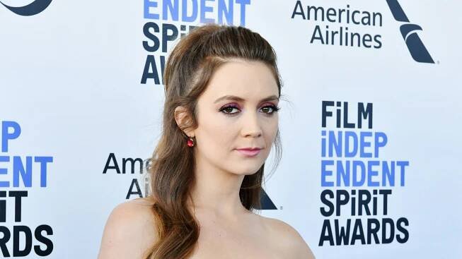 Billie Lourd On For Ticket To Paradise