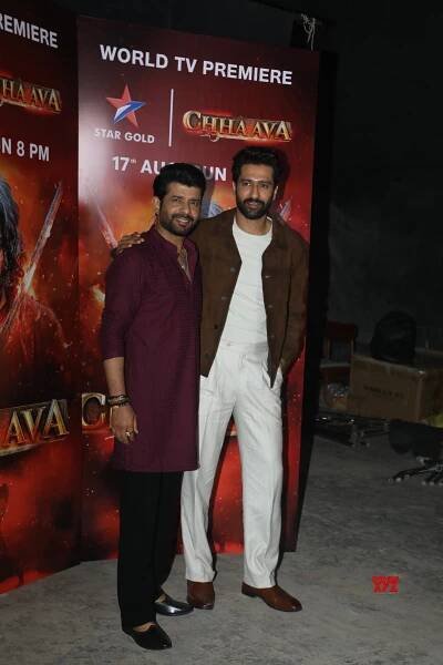 Vicky Kaushal, Director Laxman Utekar, Divya Dutta, And Vineet Kumar Singh Spotted At Mehboob Studio - Gallery