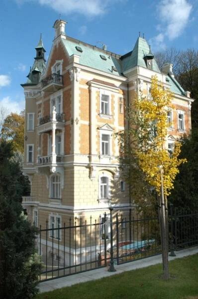 Prodej hotelu, Petra Velikého, 360 01 Karlovy Vary, Česko