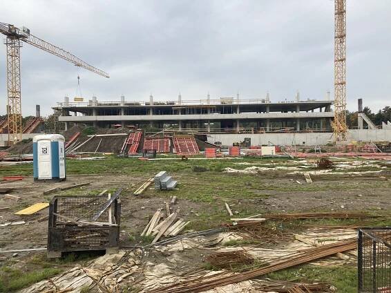 Výstavba hradeckého stadionu – září 2022 | FC Hradec Králové
