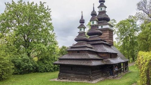 Shořelý kostel sv. Michala v Praze: Jak byl starý a kolik vagónů ho přivezlo?