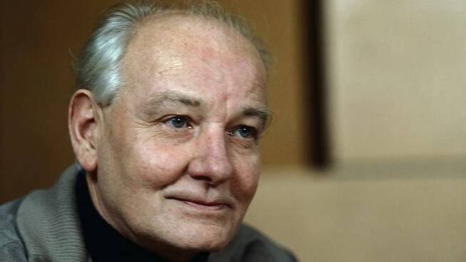 Herec Ráž měl chalupu v lese. Po jeho smrti ji koupil Miloš Knor, prodal ji za 5 milionů