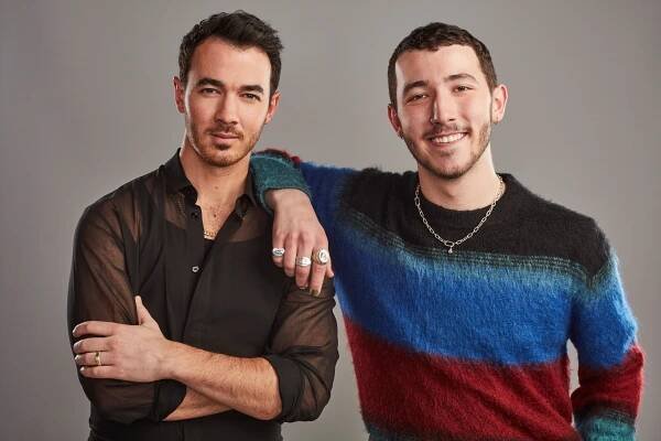 'Claim to Fame' Hosts Kevin and Frankie Jonas Give All the Details on the 'Surprising' New Guessing Game