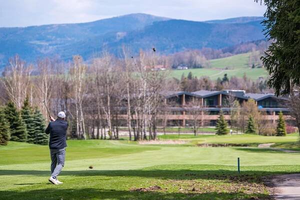 Prosper Golf Resort Čeladná - Royal Angeles Business Golf Club, s.r.o.