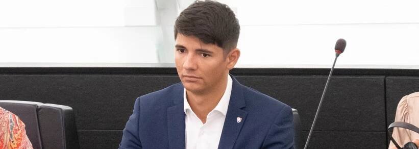 Erik Kaliňák bráni Bombica. Pripustil jeho slová o tom, že je obeťou „sionistov“