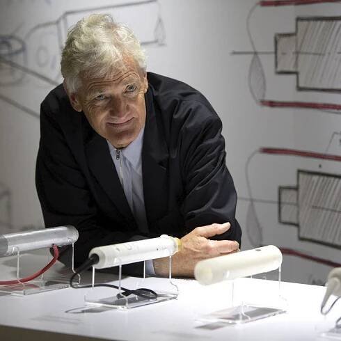 Pan vysavač. James Dyson, dost možná nejvýznamnější vynálezce současnosti