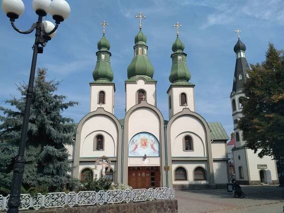 Sláva Ukrajina - Koločava, Užghorod a Mukačevo - Nohy na cestách