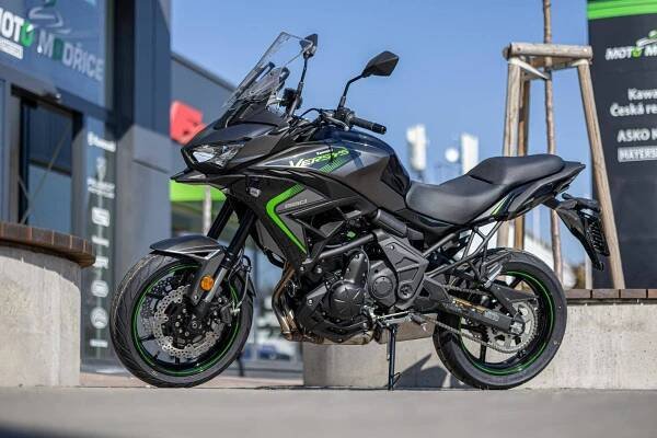 Kawasaki Versys 650 (NOVÁ, 2025), 204.500 Kč