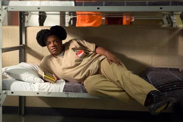 Orange Is the New Black - Můžete chodit v obleku - Z filmu - Adrienne C. Moore