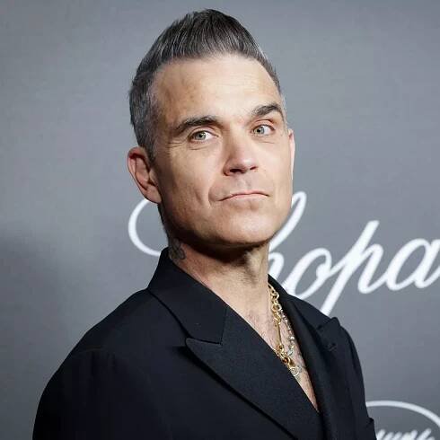 Robbie Williams 'put his all' into massive London gig and will bring on 'special guest'