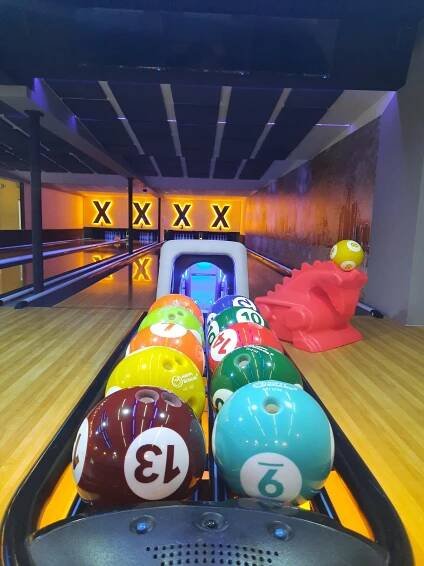 Skvělé místo pro zábavu - Bowling KAREL - Praha 8 - Dolní Chabry