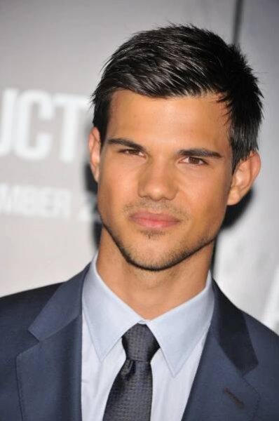 Fanynky Stmívání jásají: Taylor Lautner si zahraje herce z filmů pro dospělé