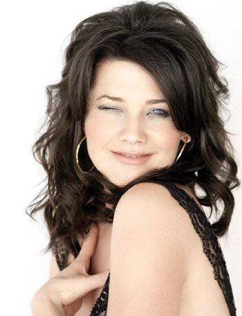 Daphne Zuniga