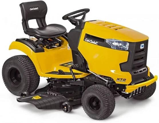 Boční výhoz u traktorů Cub Cadet: Rychlé a snadné sekání