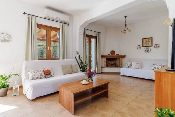 Villas Christina – Villa & Cottage living near Stafilos beach, Skopelos, Greece