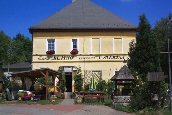 Soubor:Blatno (Chomutov District), restaurant.jpg