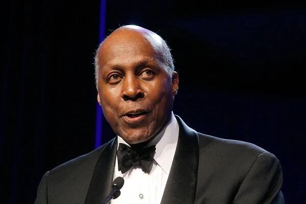 Vernon Jordan, civil rights leader and close ally of Bill Clinton, dies