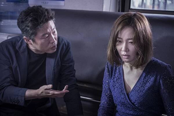 Missing : sarajin yeoja - Z filmu - Hee-won Kim, Ji-won Eom