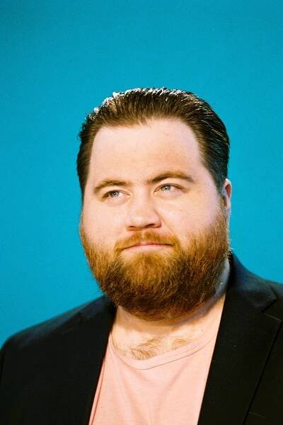 Paul Walter Hauser herec