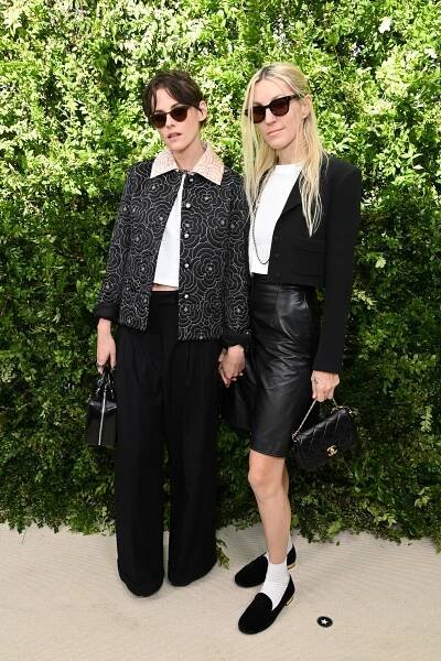 Kristen Stewart Put a Chanel Spin on the Baggy-Pants Trend for Rare Outing With Fiancée Dylan Meyer