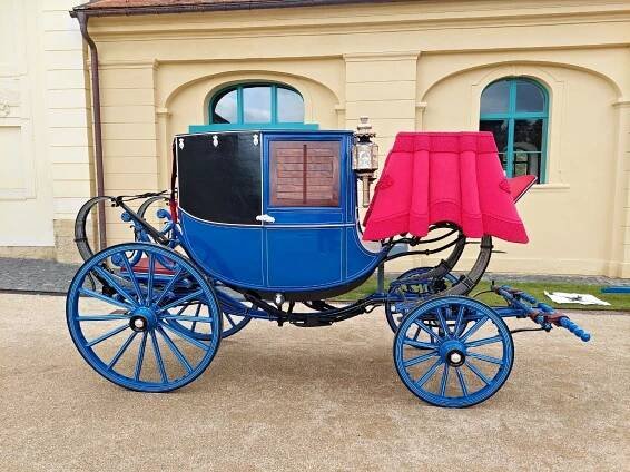 Pod Kosířem opravili vzácný kočár. Ozdobil úvod Velké pardubické