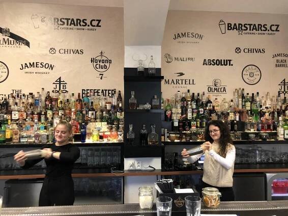 1denni barmanský kurz 😎: BARSTARS.CZ - barmanský kurz, barmanská show, barový catering