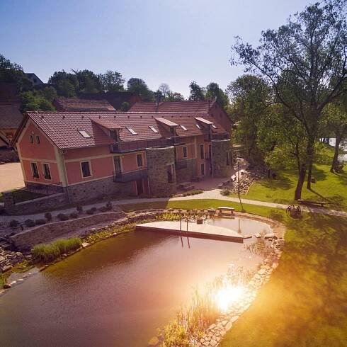 Hotel Všetice - Svatební místo u Benešova - Budemesvoji.cz