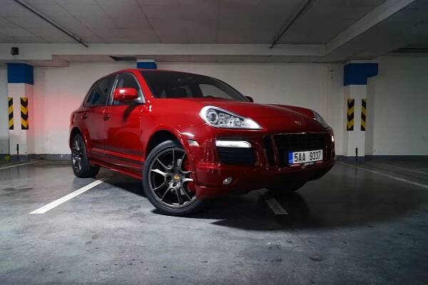 Test Porsche Cayenne GTS (2008): Luxusní SUV s 298 kW za 600 tisíc?! (video) – GripTV