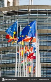 Vlajky všech členských států parlamentu Evropské unie