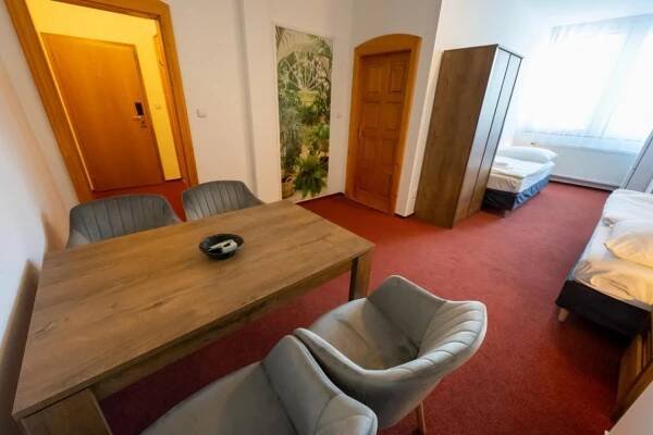 Hotel Uno Ústí nad Orlicí - Ceny, Kontakt, Hodnocení - Komfortní Ubytování | Česká republika