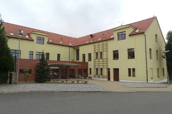 ZŠ a MŠ Mšené-lázně, Školní foto 1