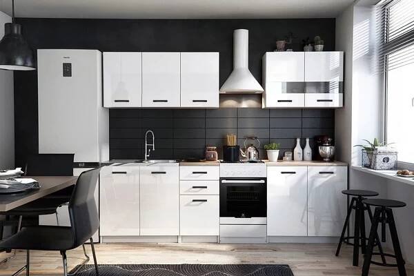 Kuchyňská linka MARINET bílá / dub artisan - Houseland.cz