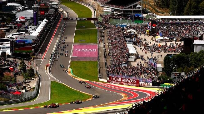 FOTO: Velká cena Belgie - Leclerc s Ferrari bronzový za Red Bully