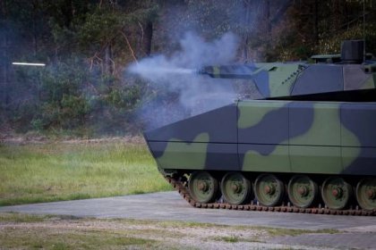 "Lynx" je větší velikosti. BMP Rheinmetall Lynx KF41