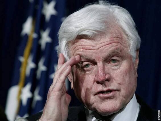 Edward Kennedy trpí zhoubným nádorem mozku