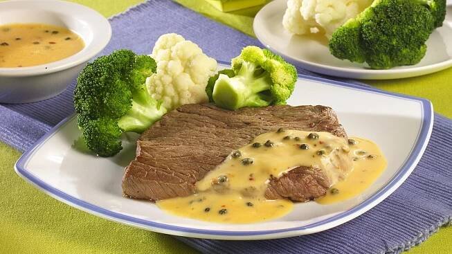 Hovězí steak s holandskou omáčkou