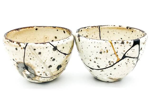 Unique Kintsugi Meoto Sake Cup set (Gold & Silver)