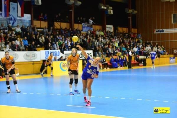 HK Slovan Duslo Šaľa - DHC Baník Most 11.3.2015 | SLOVAN DUSLO ŠAĽA | ženský hádzanársky klub