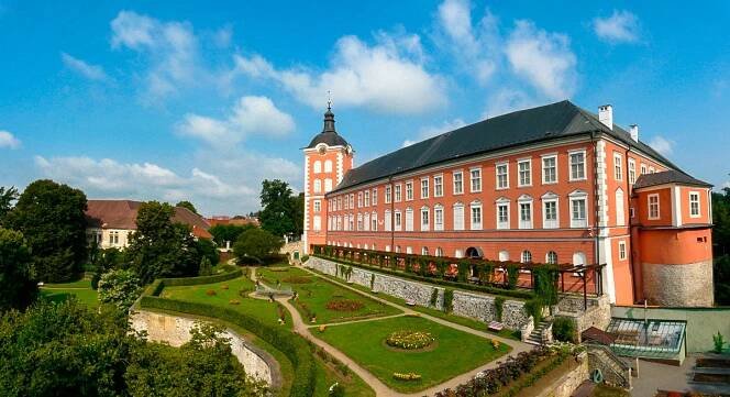 Zámek Kamenice nad Lipou - Kamenice nad Lipou, Vysočina | Regiontourist.cz