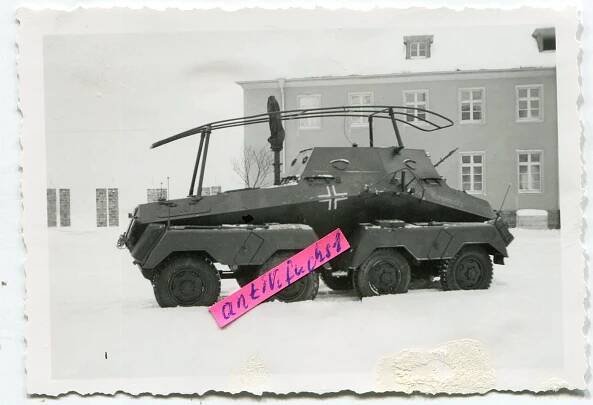 Sd.Kfz.11/1 (ťažné a muničné vozidlo 10 cm mínometu) : Německo (DEU)
