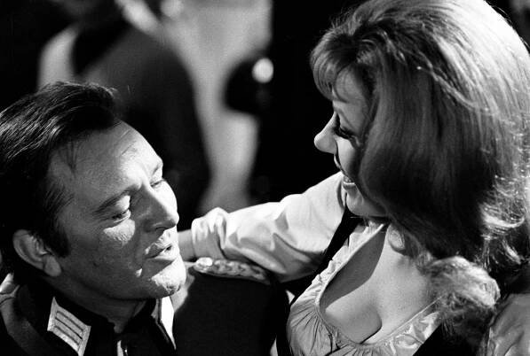 Kam orli nelétají - Z filmu - Richard Burton, Ingrid Pitt