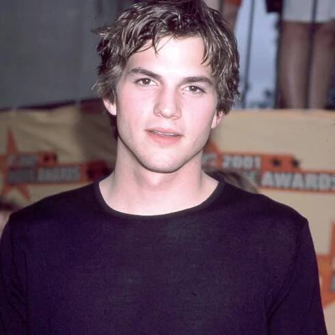 Ashton Kutcher’s Dating History is Full of A-Listers! January Jones, Demi Moore, Mila Kunis, More