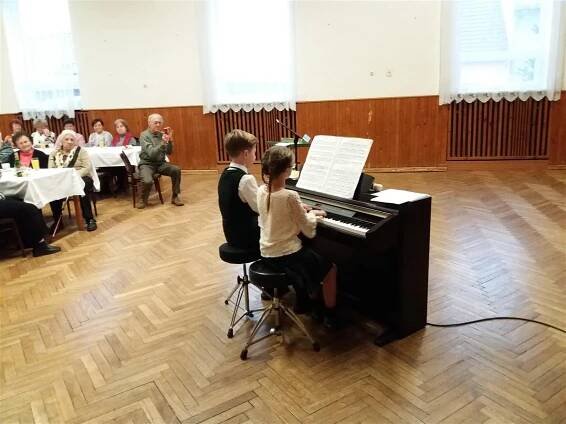 Setkání seniorů - Oficiální stránky obce Blažovice