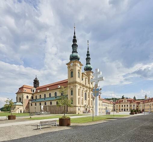 Bazilika Nanebevzetí Panny Marie a sv. Cyrila a Metoděje Velehrad - Mikroregion Buchlov