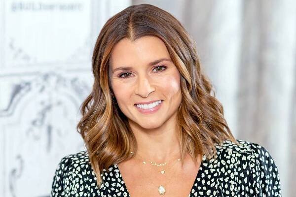 Danica Patrick Talks 'Emotional Therapy' 3 Weeks After Split from Aaron Rodgers: 'I've Got Me'
