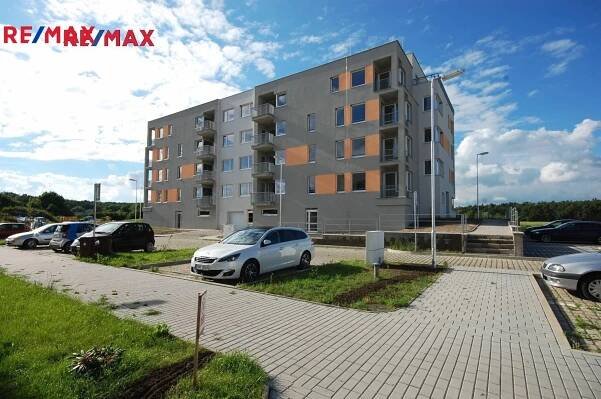 Pronájem Byt 2+kk, U hřiště, Velký Osek, okres Kolín