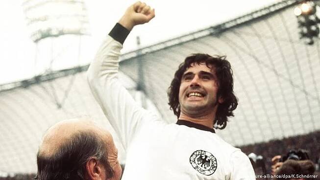 ‚Bombarďák‘ odešel. Zemřel legendární německý fotbalový útočník Gerd Müller, bylo mu 75 let