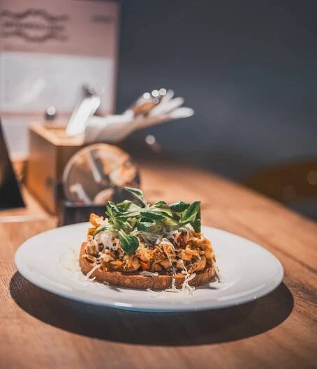 Voucher na jídlo i pití v restauraci v centru Ostravy: česká klasika v moderním hávu a na čepu plzeň